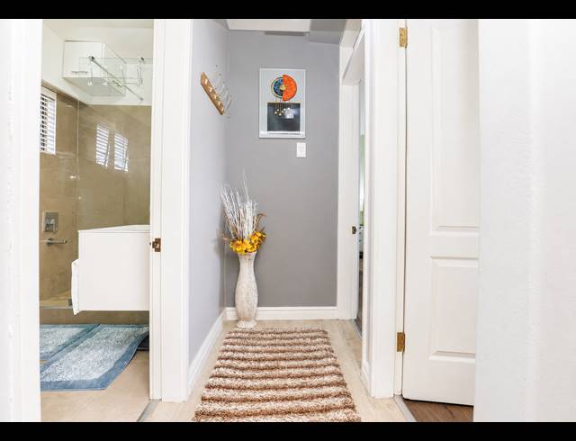 2 BEDROOM APARTMENT FOR SALE IN ESSENWOOD